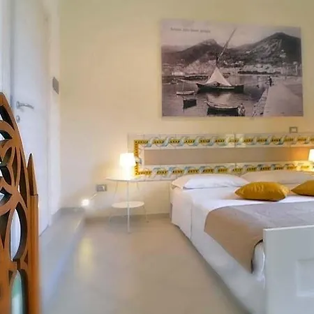 Santi E Saraceni-new Hotel Salerno